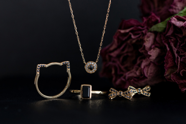 【8日だけの特別価格】華奢 上品オリジナルジュエリー　１点物 10月1日発売】オレフィーチェ限定ブラックコレクション｜ブラック