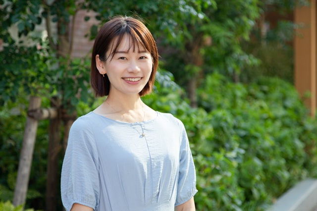 【インタビュー】フリーアナウンサー松山さんに聞く——変化を楽しむ心と、支えてくれるジュエリー