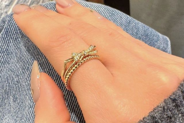 動物支援につながるジュエリーで楽しむコーディネート