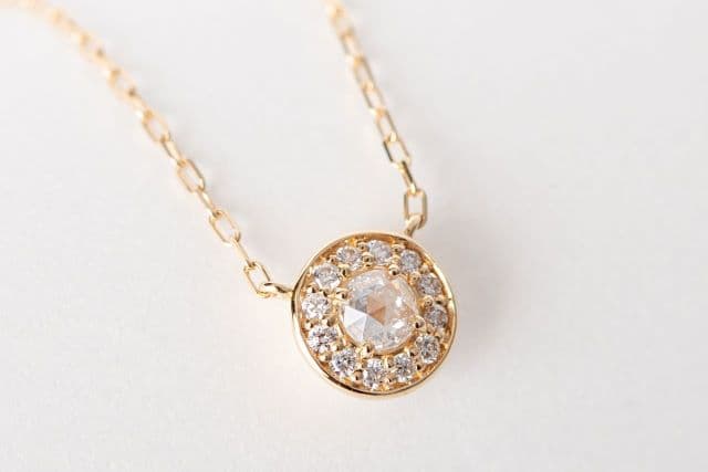 【地金別】「ビジュー」ネックレスの重ね着けコーディネート