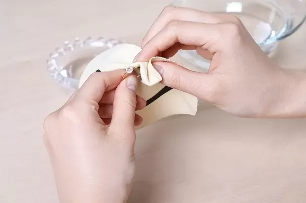 ジュエリーのお正月休み:あなたのジュエリー、年末年始はどう過ごす?【ブログリレーNo.3】