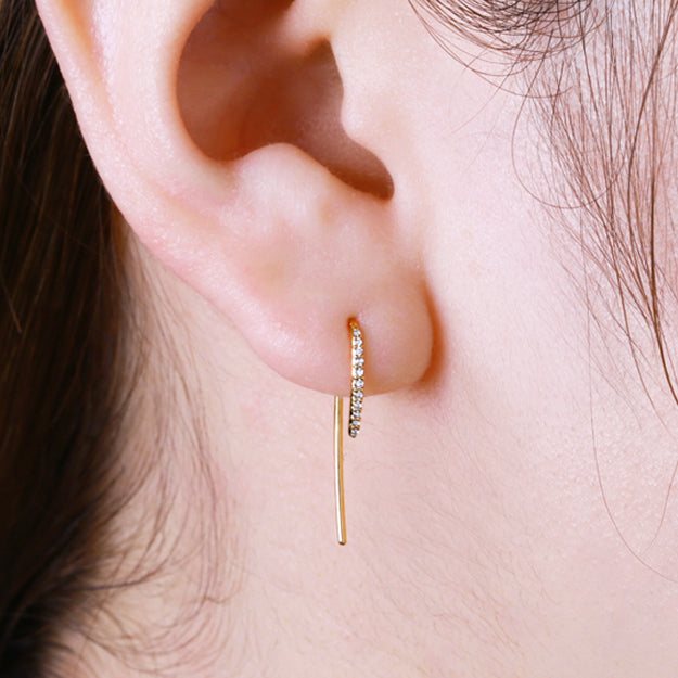 K18/Pt「スワン ミニ フック」ピアス