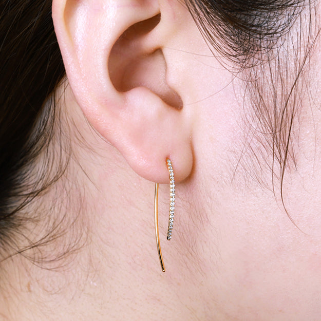 K18/Pt「スワン フック」ピアス