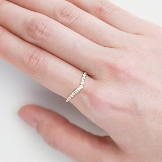 K18/Pt「アザレア V字 ハーフエタニティ」リング