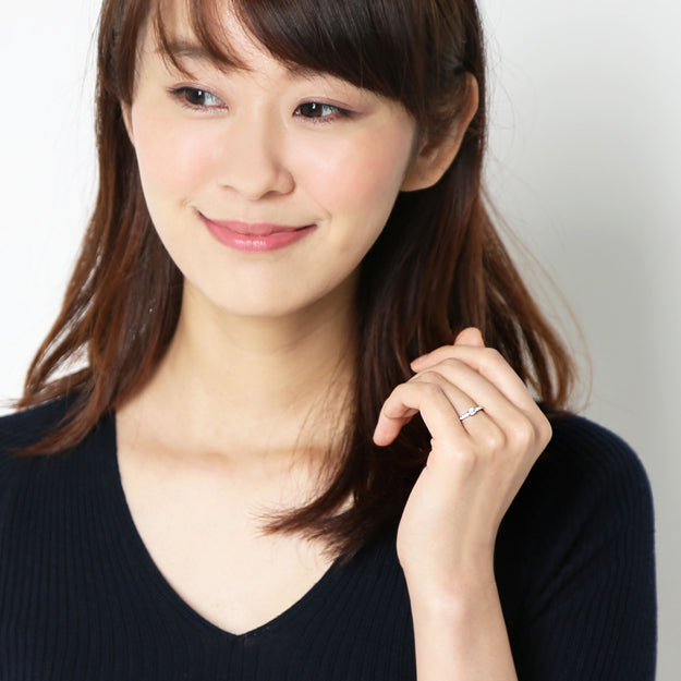 K18/Pt「中石0.1ct クラリオン」エンゲージリング