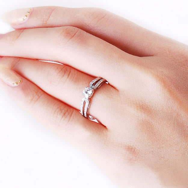 K18/Pt「中石0.2ct オーキッド」エンゲージリング