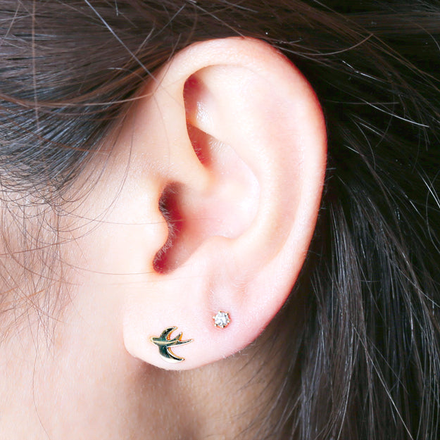 K18/Pt「ツバメ スタッド」ピアス