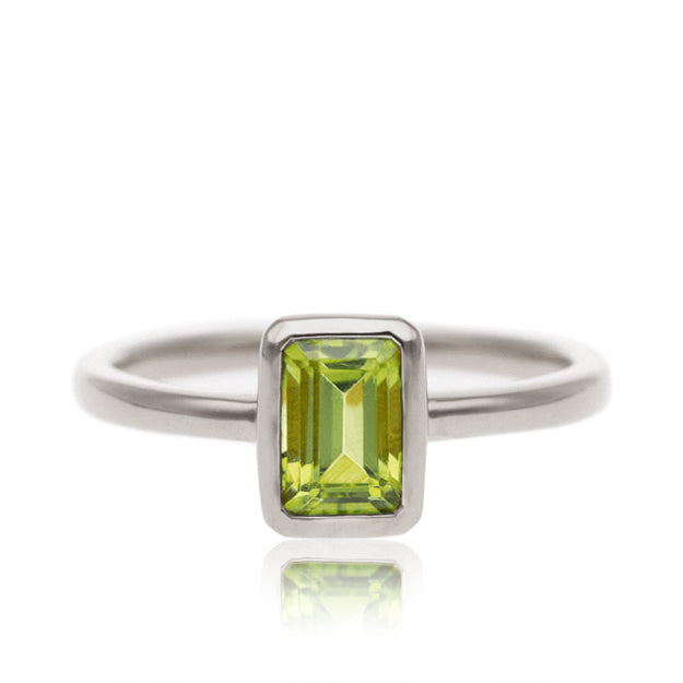 K18/Pt「ペリドット セーラ」リング