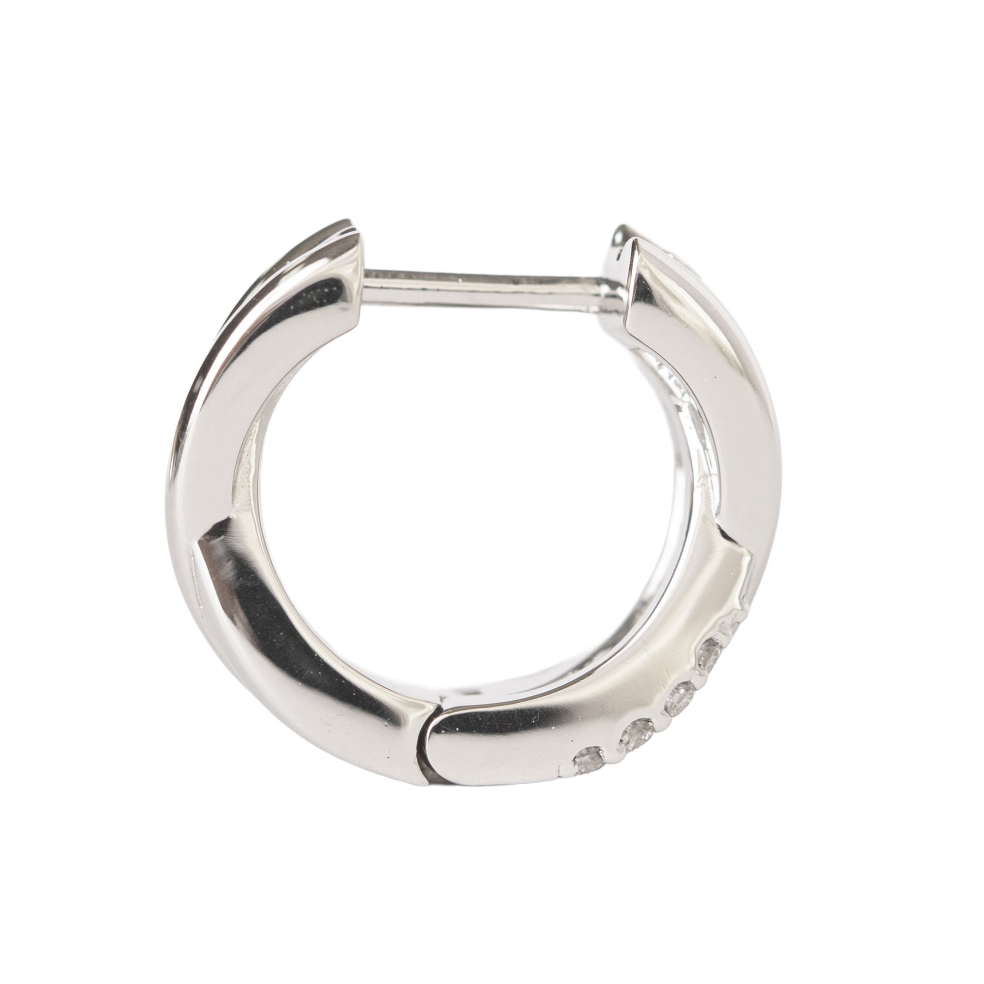 3月26日発売 Pt「アテール」ピアス