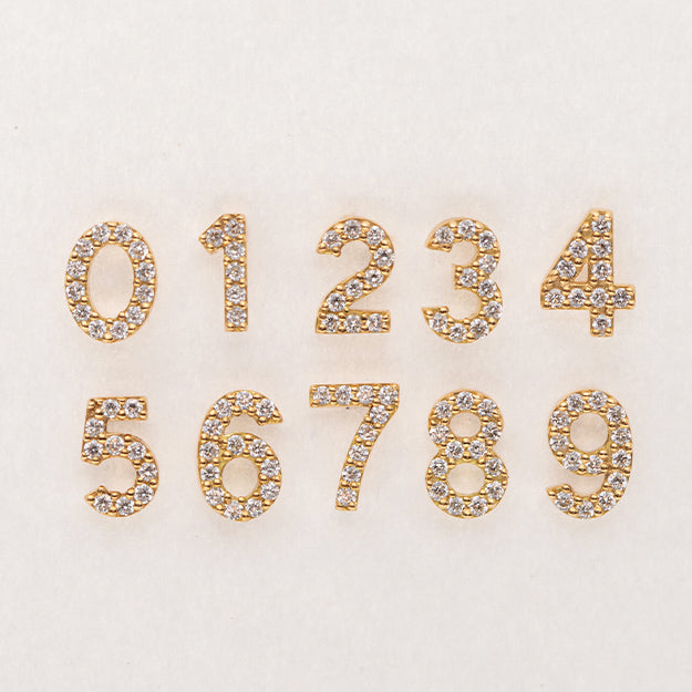 K18/Pt「ジョイフルナンバー」ピアス(片耳用)