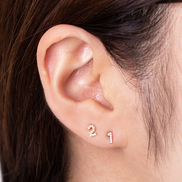 K18/Pt「ジョイフルナンバー」ピアス(片耳用)