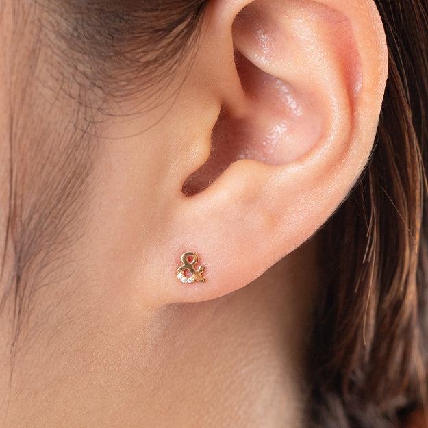 K18「アンド」ピアス(片耳用)