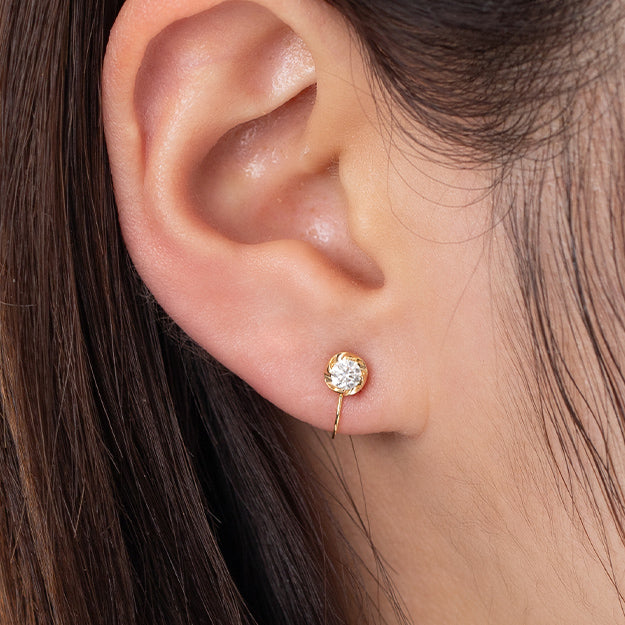 K18「0.15ctラウラ」イヤリング(片耳用)