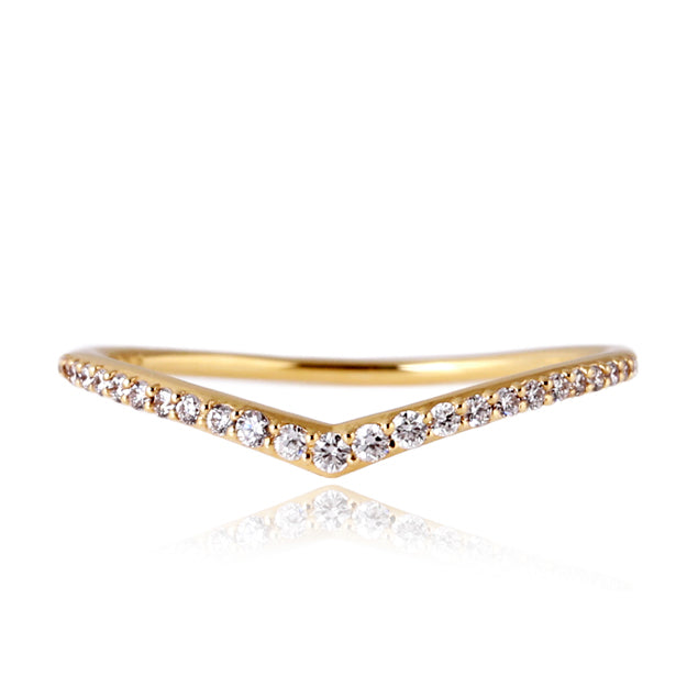 「V字 ハーフエタニティ」リング