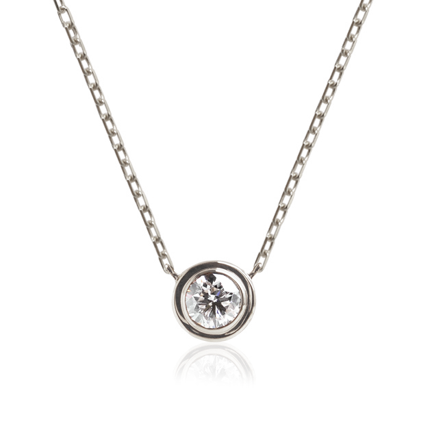 K18/Pt「0.1ctネオヌード」ネックレス|【オレフィーチェ】Orefice K18/Pt「0.1ctネオヌード」ネックレス|【オレフィーチェ】Orefice