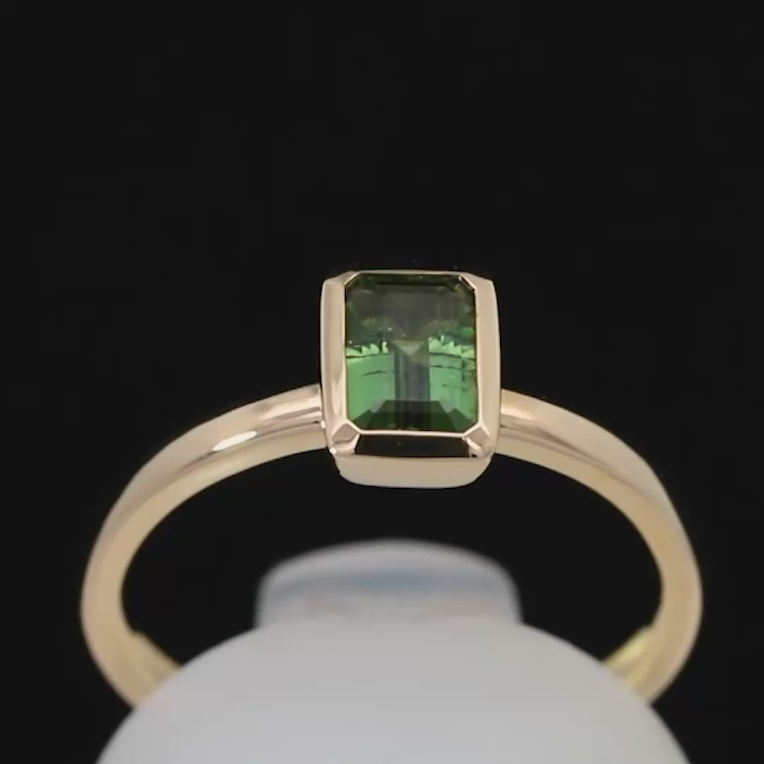 11月25日 18時発売 K18/Pt【10石限定】「グリーントルマリン セーラ